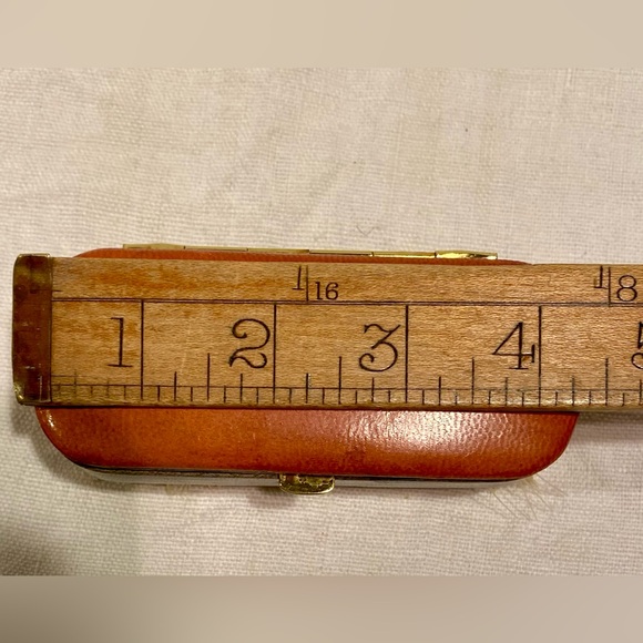 Vintage Leather Grooming Kit with gold tool / manicure kit made in Germany - Picture 11 of 14